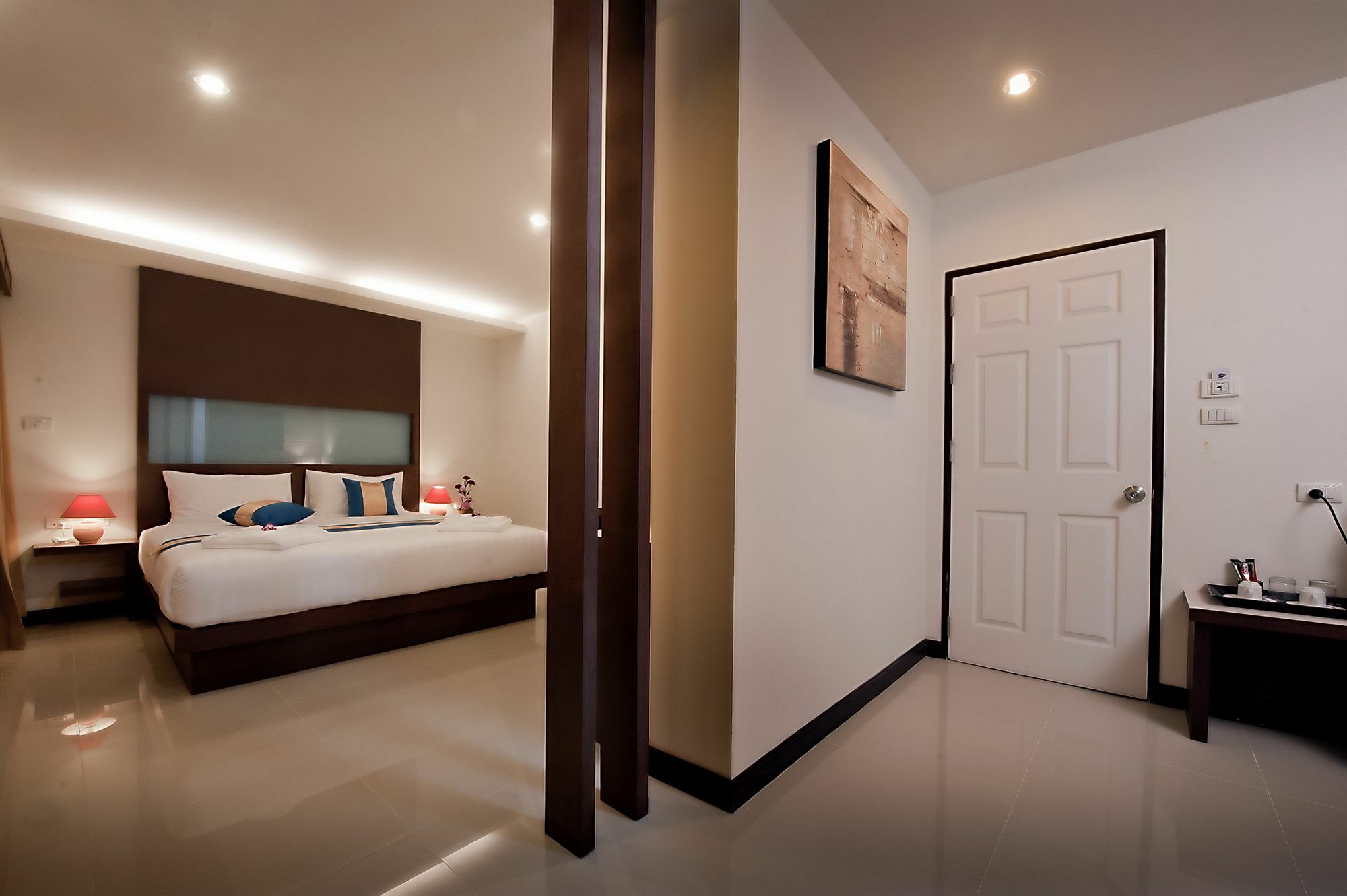 Tuana Blue Sky Patong Hotel Екстериор снимка